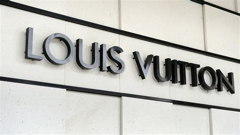 Louis Vuitton reste la marque française la plus puissante.